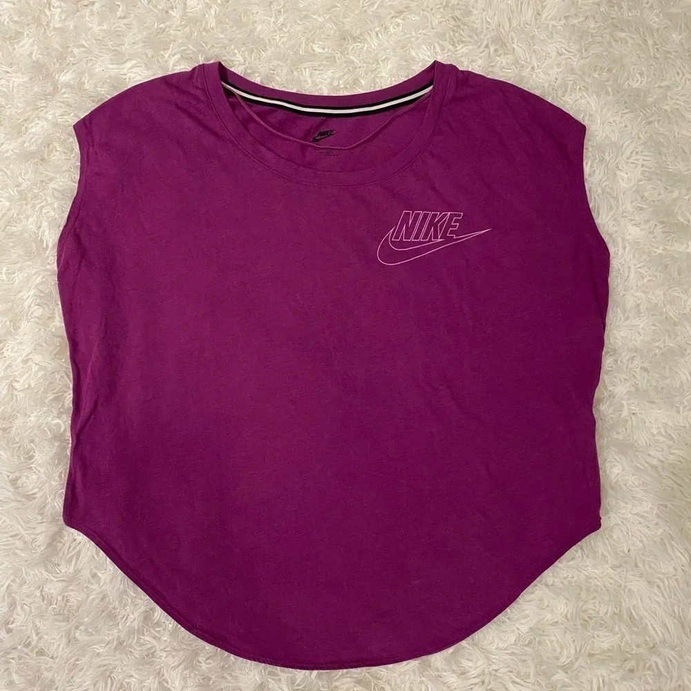 Nike tank/short sleeve